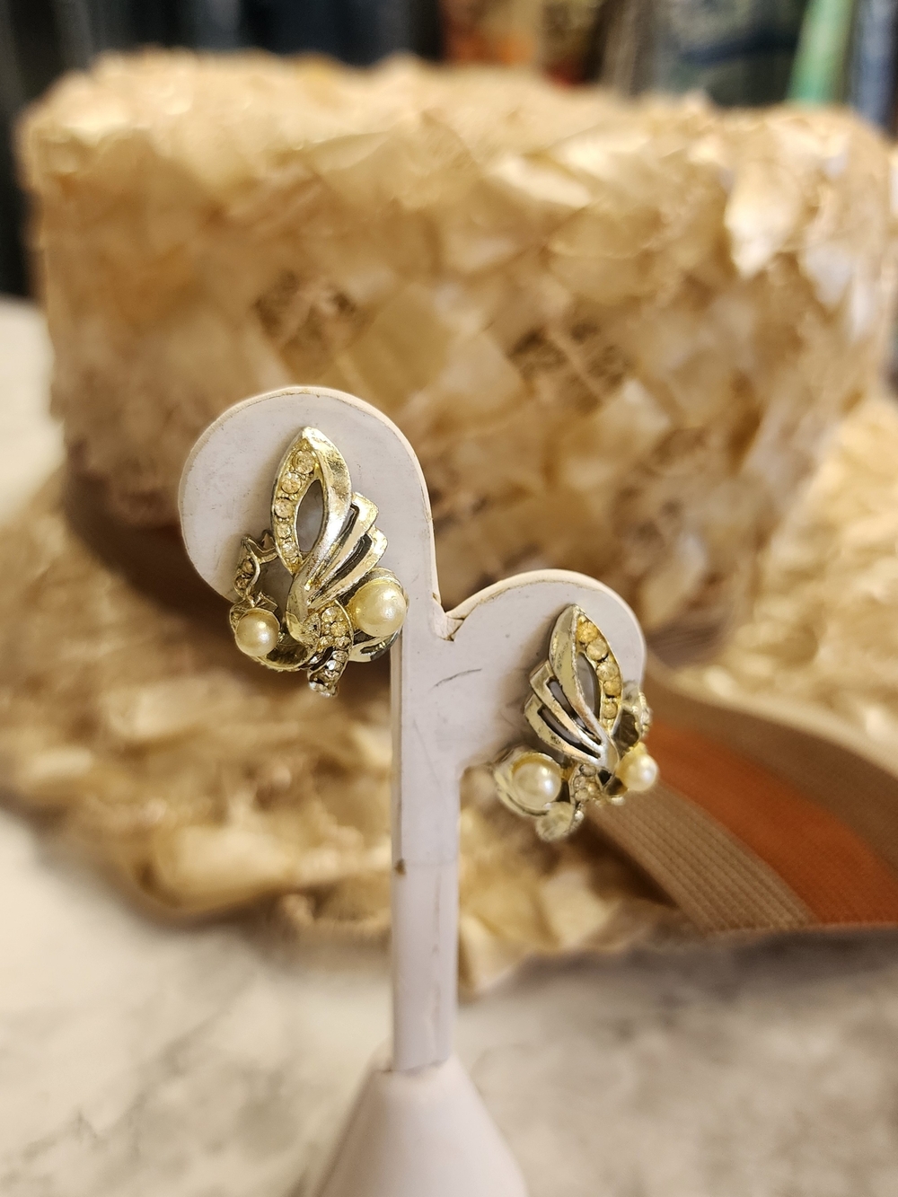 Vintqge Gold Pearl Accent Clip-On Earrings